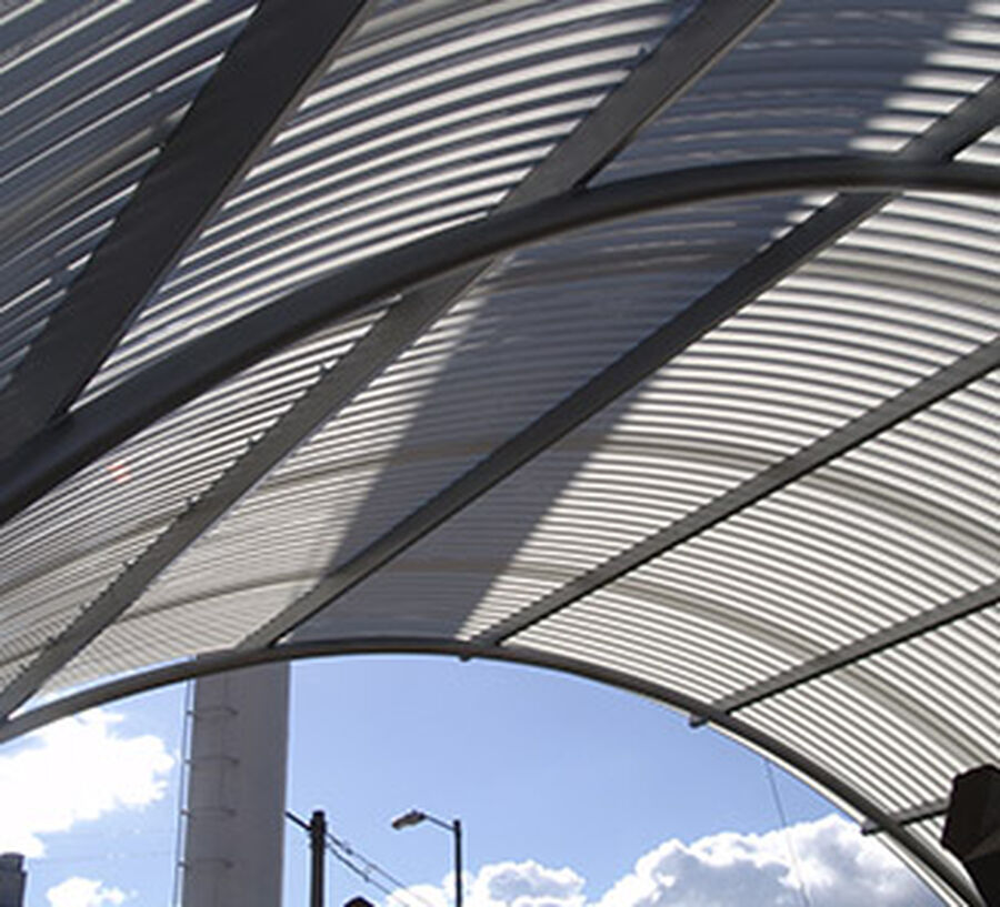 Policarbonato Ondulado 0,7mm Gris Reflectivo 0,81x3,0mts image number null