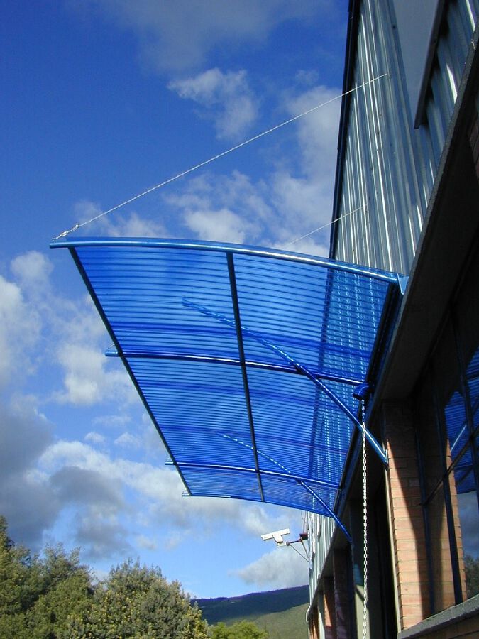 Policarbonato Ondulado 0,5mm Azul 0,81x3,0mts image number null