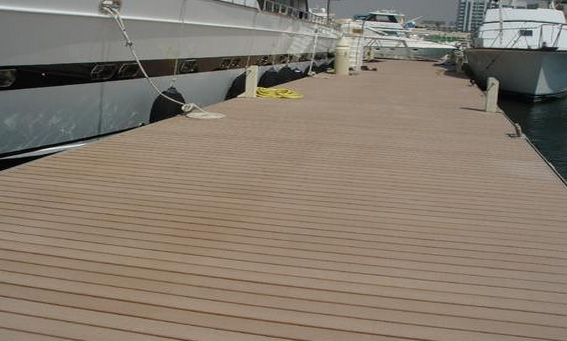 Revestimiento Piso Deck TimberTech Reliaboard Café DVP en Proyecto Muelle