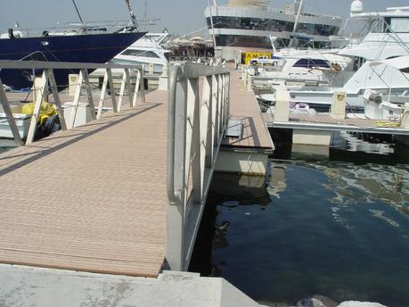 Revestimiento Piso Deck TimberTech Reliaboard Café DVP en Proyecto Muelle